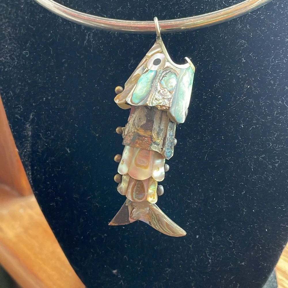 Fish necklace - Picture 2 of 9